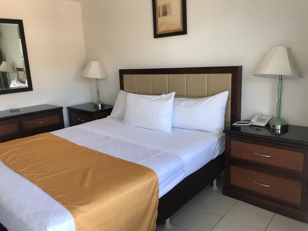 Hotel Guillen Jr Tijuana Exterior foto