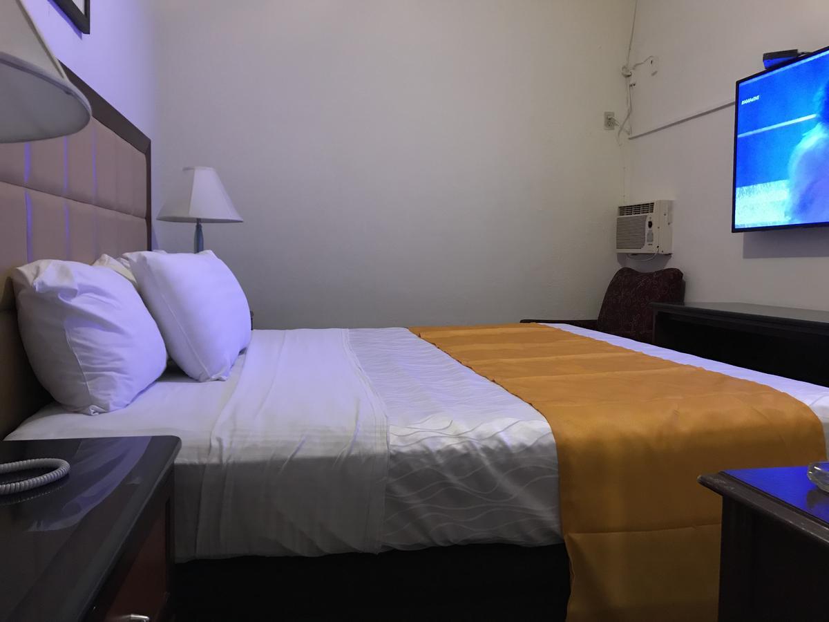 Hotel Guillen Jr Tijuana Exterior foto